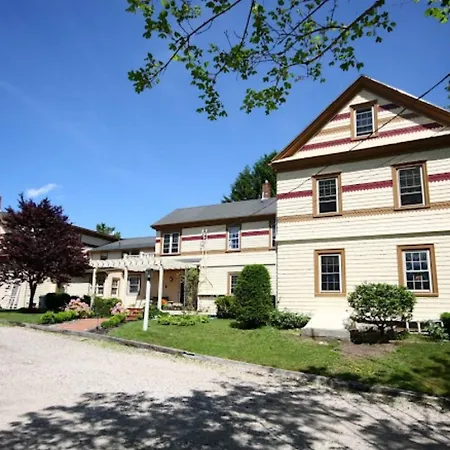 1802 House Bed & Breakfast-2